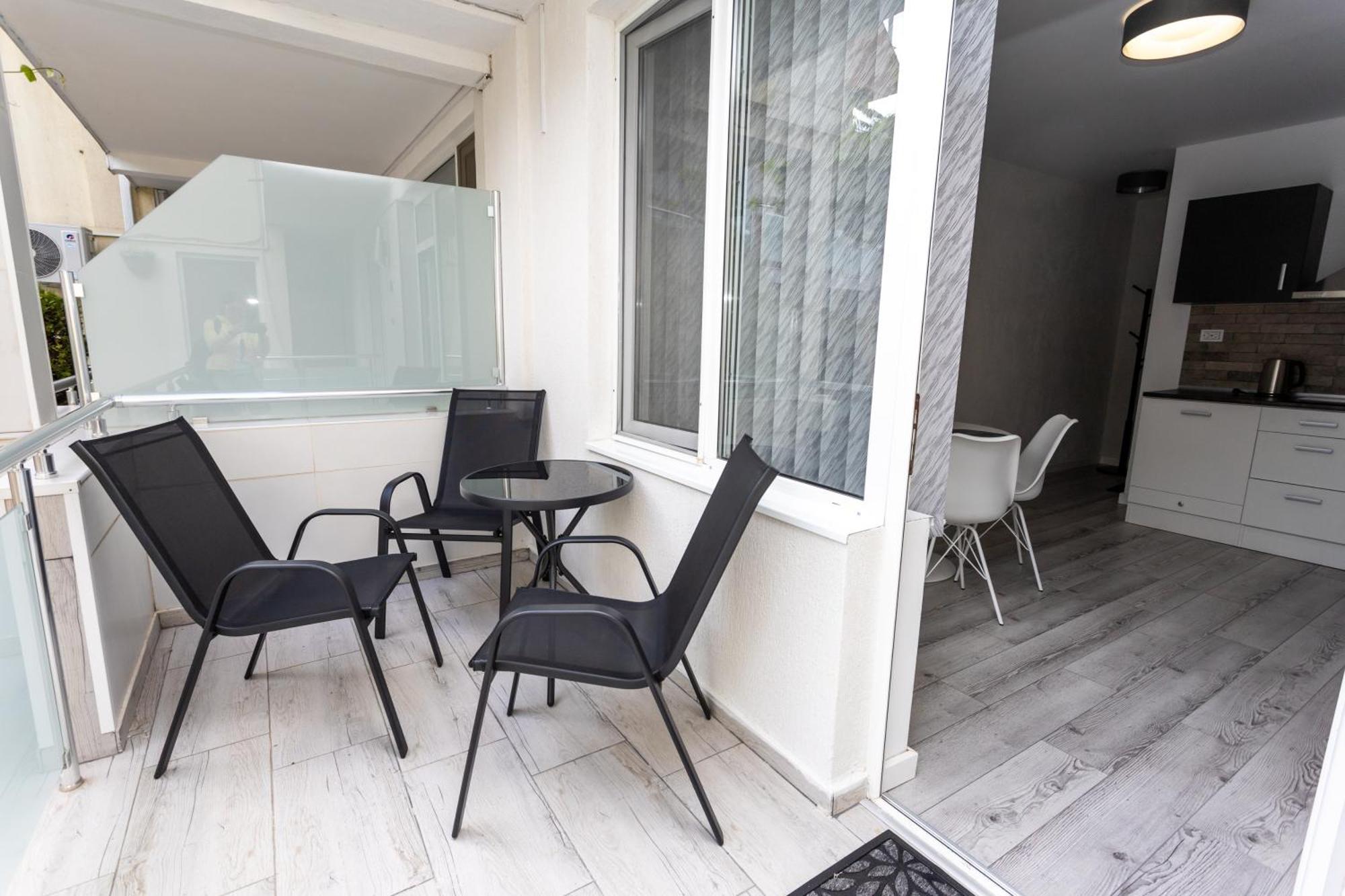 Guest House Desi Balchik Extérieur photo