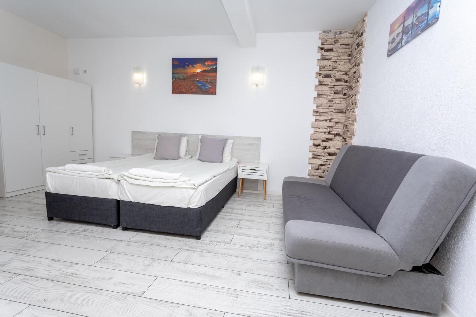 Guest House Desi Balchik Extérieur photo