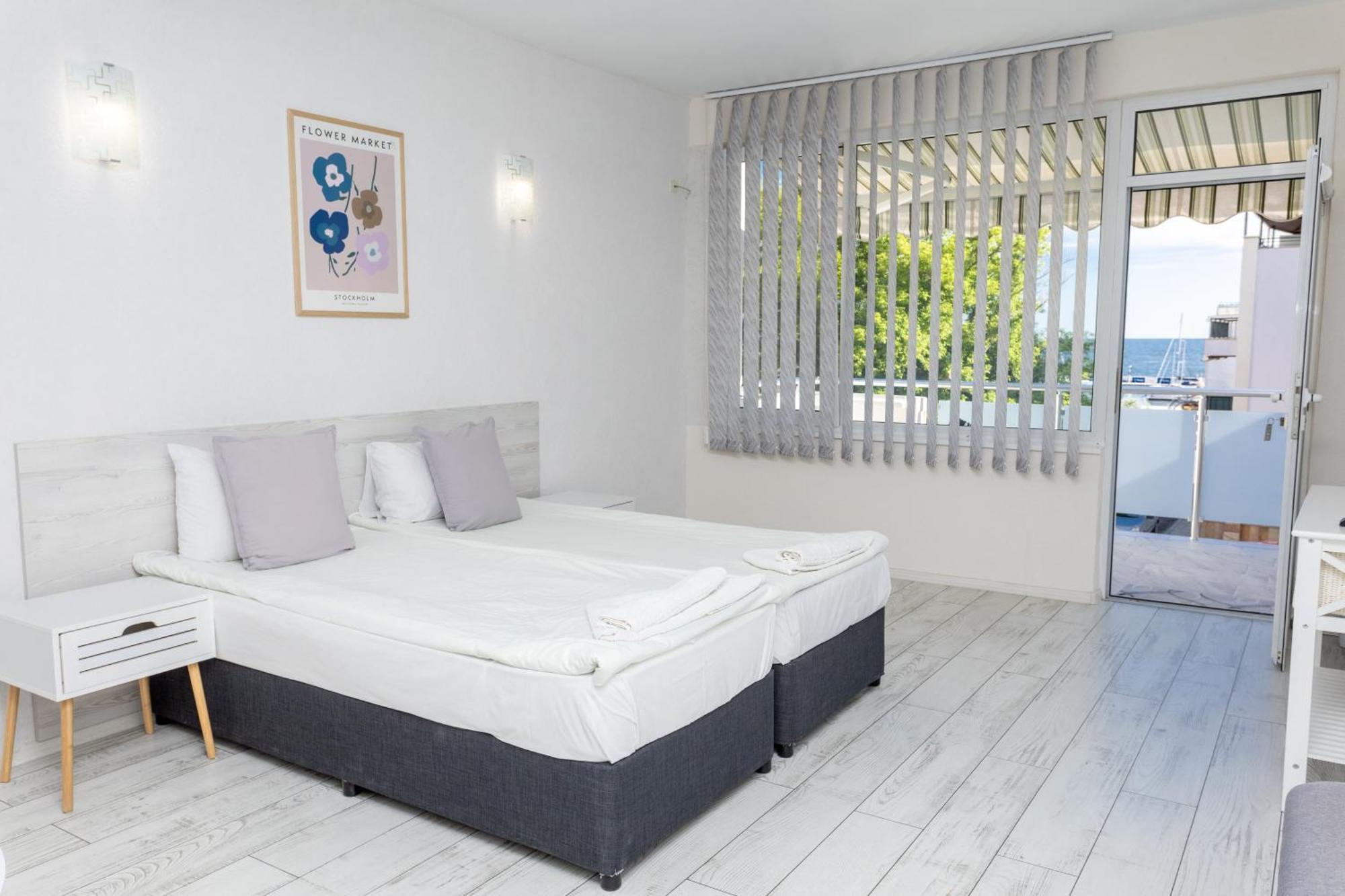 Guest House Desi Balchik Extérieur photo